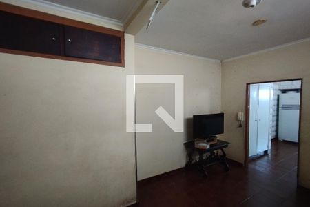 Casa para alugar com 218m², 3 quartos e 2 vagas Casa para alugar com 218m², 3 quartos e 2 vagasSala de TV