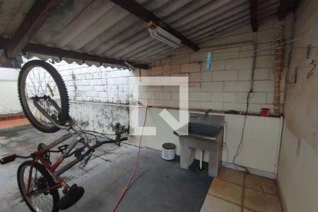 Casa para alugar com 218m², 3 quartos e 2 vagas Casa para alugar com 218m², 3 quartos e 2 vagasQuintal