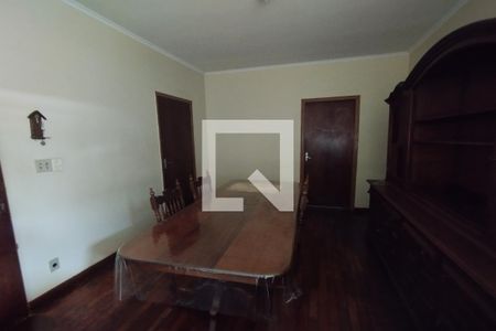 Casa para alugar com 218m², 3 quartos e 2 vagas Casa para alugar com 218m², 3 quartos e 2 vagasSala