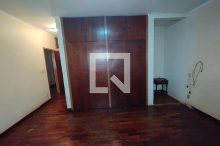 Casa para alugar com 218m², 3 quartos e 2 vagas Casa para alugar com 218m², 3 quartos e 2 vagasSuíte