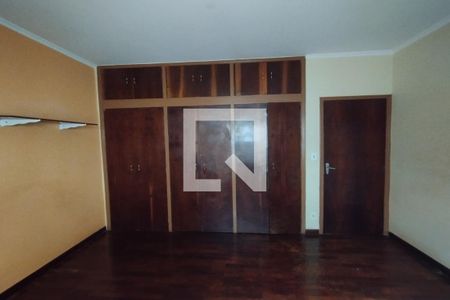 Casa para alugar com 218m², 3 quartos e 2 vagas Casa para alugar com 218m², 3 quartos e 2 vagasDormitório 02