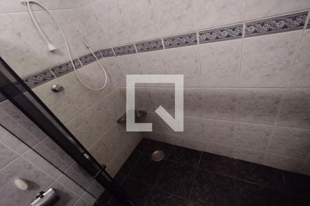 Casa para alugar com 218m², 3 quartos e 2 vagas Casa para alugar com 218m², 3 quartos e 2 vagasBanheiro Social