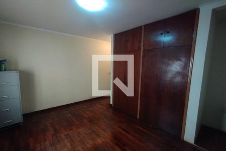 Casa para alugar com 218m², 3 quartos e 2 vagas Casa para alugar com 218m², 3 quartos e 2 vagasSuíte