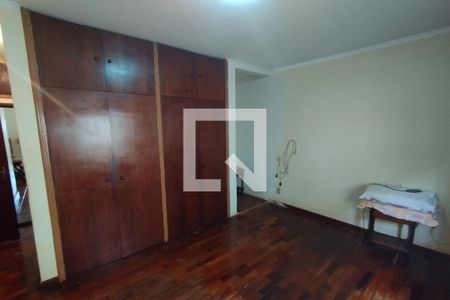 Casa para alugar com 218m², 3 quartos e 2 vagas Casa para alugar com 218m², 3 quartos e 2 vagasSuíte