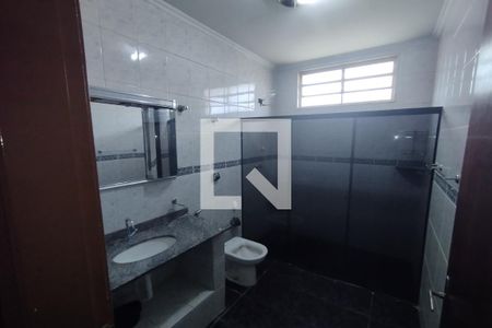 Casa para alugar com 218m², 3 quartos e 2 vagas