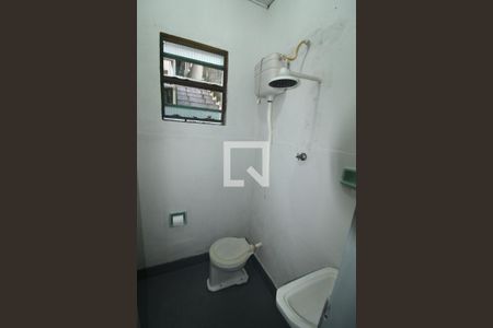 Casa para alugar com 80m², 2 quartos e sem vagaBanheiro 