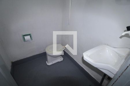 Casa para alugar com 80m², 2 quartos e sem vagaBanheiro 