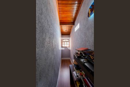 Casa à venda com 200m², 4 quartos e 2 vagasSuíte