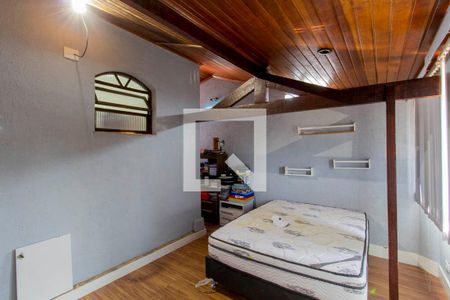 Casa à venda com 200m², 4 quartos e 2 vagasSuíte