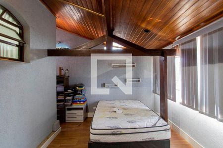 Casa à venda com 200m², 4 quartos e 2 vagasSuíte