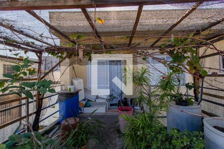 Casa à venda com 110m², 4 quartos e 2 vagas Casa à venda com 110m², 4 quartos e 2 vagasVaranda Quarto 1