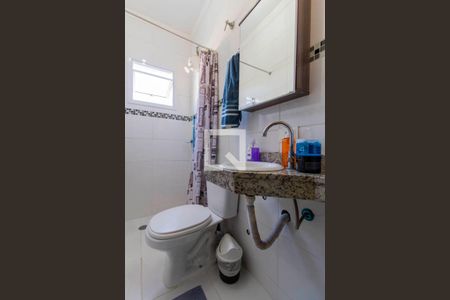 Casa à venda com 110m², 4 quartos e 2 vagas Casa à venda com 110m², 4 quartos e 2 vagasBanheiro