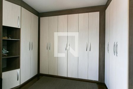 Casa de condomínio à venda com 140m², 3 quartos e 4 vagasSuíte