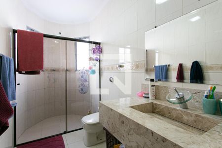 Casa de condomínio à venda com 140m², 3 quartos e 4 vagasBanheiro Social