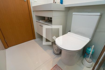 Banheiro da Suíte de apartamento à venda com 2 quartos, 53m² em Jardim Vila Formosa, São Paulo