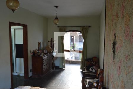 Casa à venda com 600m², 3 quartos e 3 vagasSuíte