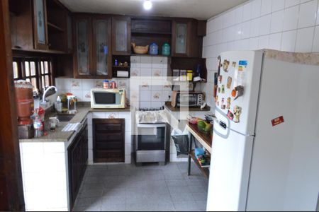 Casa à venda com 600m², 3 quartos e 3 vagasCozinha