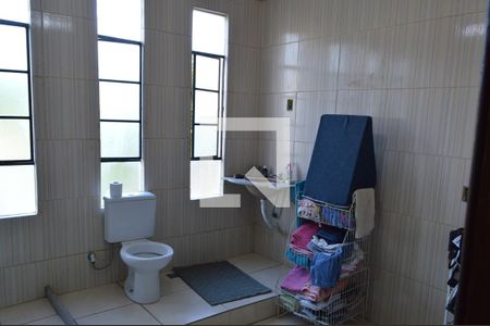 Casa à venda com 600m², 3 quartos e 3 vagasBanheiro da Suíte