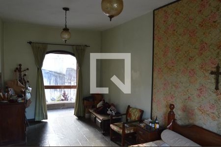 Casa à venda com 600m², 3 quartos e 3 vagasSuíte