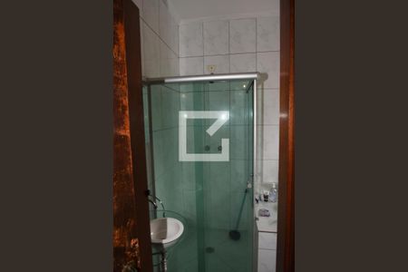 Casa à venda com 290m², 4 quartos e 2 vagasBanheiro da Suíte 2