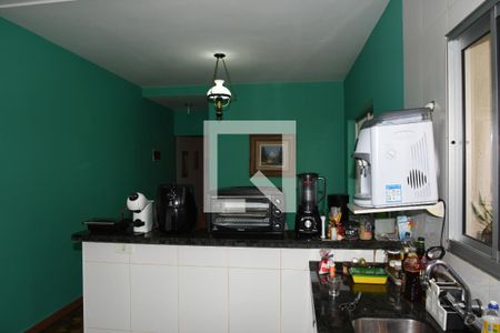 Casa à venda com 290m², 4 quartos e 2 vagasCozinha