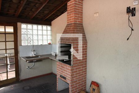 Casa à venda com 290m², 4 quartos e 2 vagasChurrasqueira