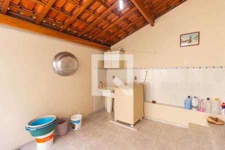 Casa à venda com 150m², 3 quartos e 2 vagas Casa à venda com 150m², 3 quartos e 2 vagasÁrea de Serviço