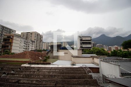 Apartamento à venda com 120m², 2 quartos e 1 vagaTerraço