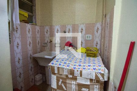 Apartamento à venda com 120m², 2 quartos e 1 vagaÁrea de Serviço