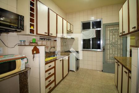 Apartamento à venda com 120m², 2 quartos e 1 vagaCozinha