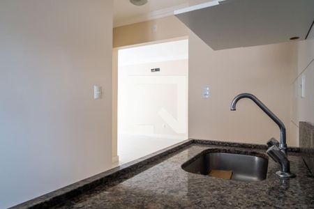 Apartamento para alugar com 74m², 2 quartos e 1 vaga Apartamento para alugar com 74m², 2 quartos e 1 vagaCozinha e Área de Serviço
