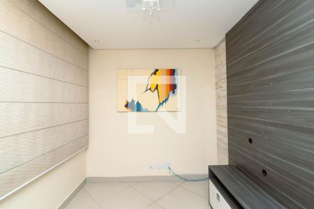 Sala de casa de condomínio à venda com 3 quartos, 160m² em Vila Guilhermina, São Paulo