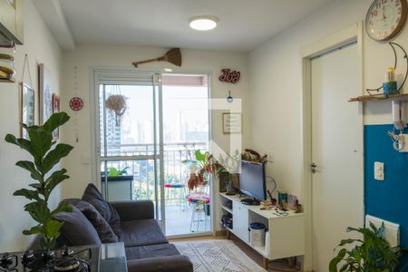 Sala de apartamento para alugar com 1 quarto, 29m² em Parque Industrial Tomas Edson, São Paulo