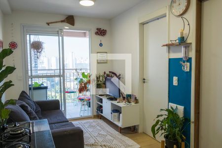 Sala de apartamento para alugar com 1 quarto, 29m² em Parque Industrial Tomas Edson, São Paulo