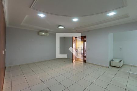 SALA de casa para alugar com 3 quartos, 234m² em Jardim América, Goiânia