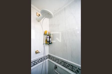 Apartamento à venda com 60m², 2 quartos e 1 vagaChuveiro