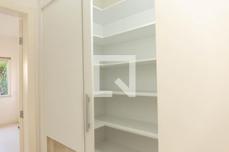 Casa à venda com 485m², 5 quartos e 3 vagasDispensa