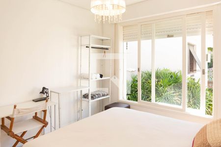 Casa à venda com 485m², 5 quartos e 3 vagasQuarto 2