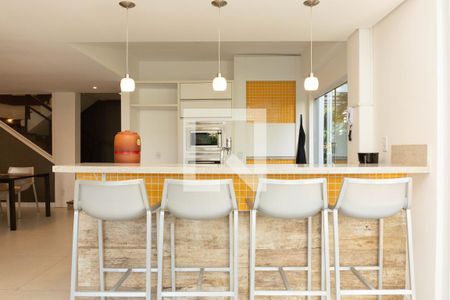 Casa à venda com 485m², 5 quartos e 3 vagasCozinha/Churrasqueira  Subsolo