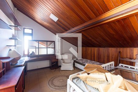 Quarto 1 de casa de condomínio à venda com 5 quartos, 600m² em São Francisco, Niterói