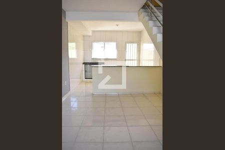 Casa para alugar com 92m², 2 quartos e 1 vagaSala