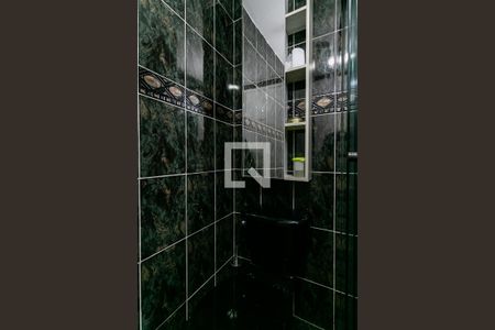 Apartamento para alugar com 67m², 2 quartos e 1 vaga Apartamento para alugar com 67m², 2 quartos e 1 vagaBanheiro da Suíte