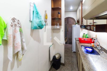 Casa para alugar com 180m², 3 quartos e 2 vagasCozinha