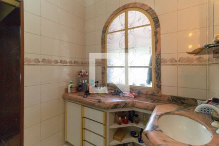 Casa para alugar com 180m², 3 quartos e 2 vagasBanheiro do quarto 1