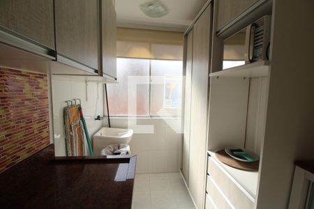 Apartamento à venda com 75m², 2 quartos e sem vagaCozinha e Área de Serviço