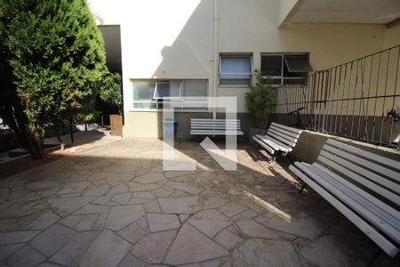 Apartamento à venda com 75m², 2 quartos e sem vagaÁrea comum