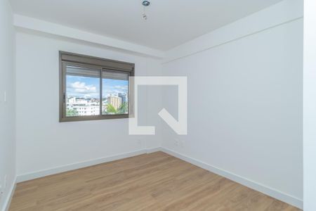 Apartamento à venda com 126m², 4 quartos e 3 vagasQuarto 2
