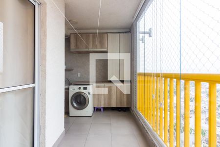 Varanda  de apartamento à venda com 2 quartos, 56m² em Vila Osasco, Osasco