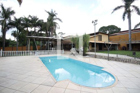 Casa à venda com 640m², 4 quartos e 4 vagasPiscina