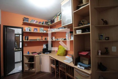 Casa à venda com 640m², 4 quartos e 4 vagasHall dos Dormitórios